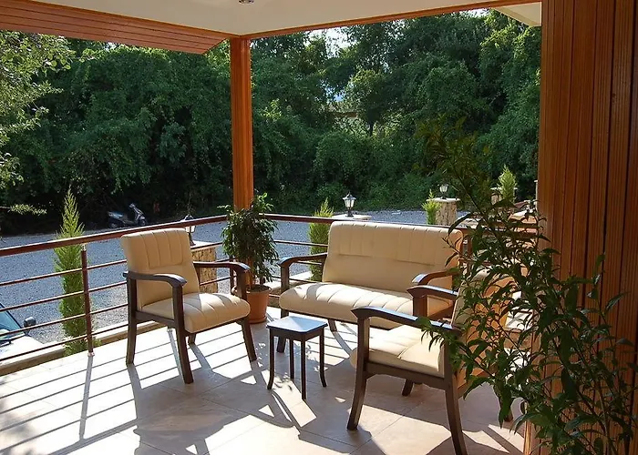 Mesken Inn Goecek Hotel 2* ギョジェク